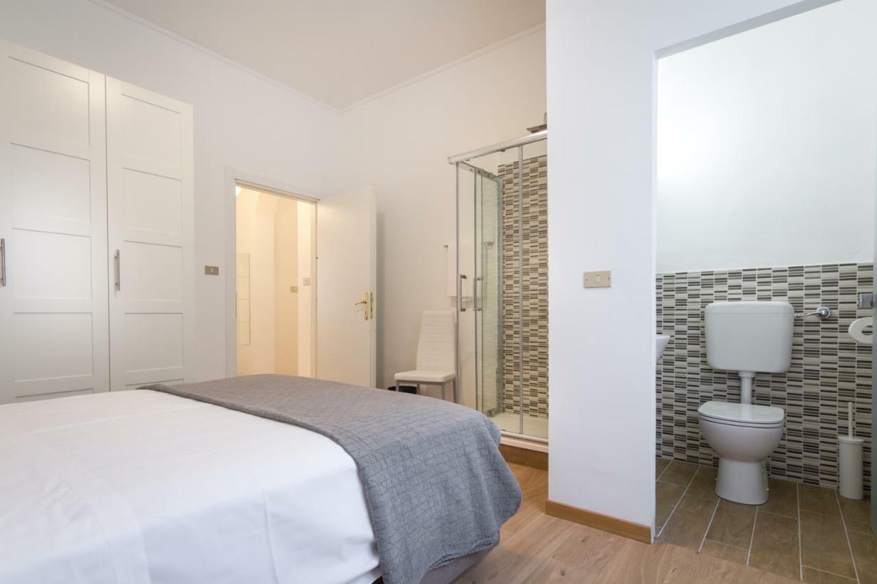 A Casa Di Pablo Apartment โกโม ภายนอก รูปภาพ