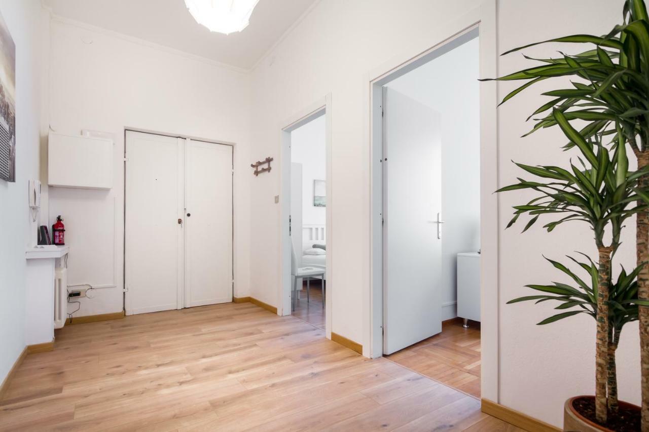 A Casa Di Pablo Apartment โกโม ภายนอก รูปภาพ